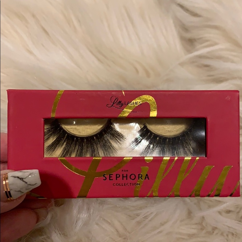 Lilly Lashes in style Miami